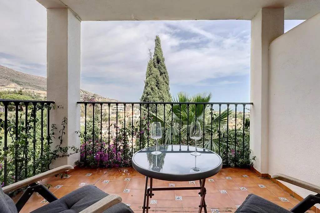 3 Bedroom Semi Detached Villa With Stunning Views! Benalmadena Apartment