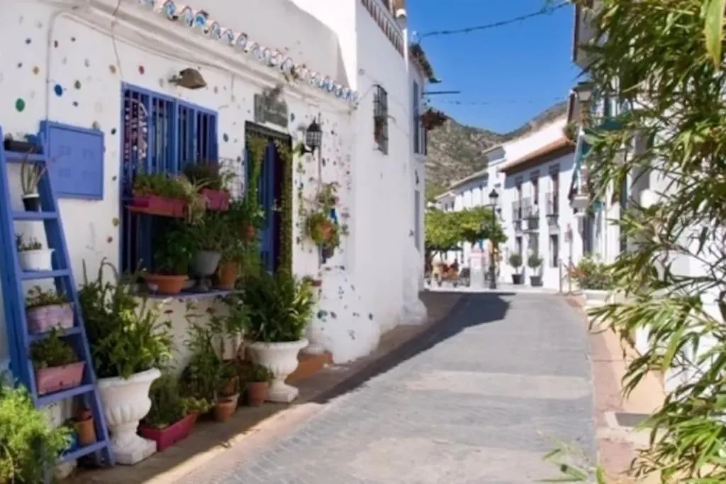 3 Bedroom Semi Detached Villa With Stunning Views! Benalmadena Spain